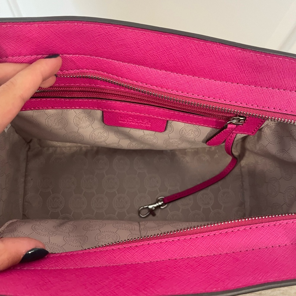 Michael Kors Selma Saffiano Pink Leather Medium Satchel Bag - Picture 6 of 8